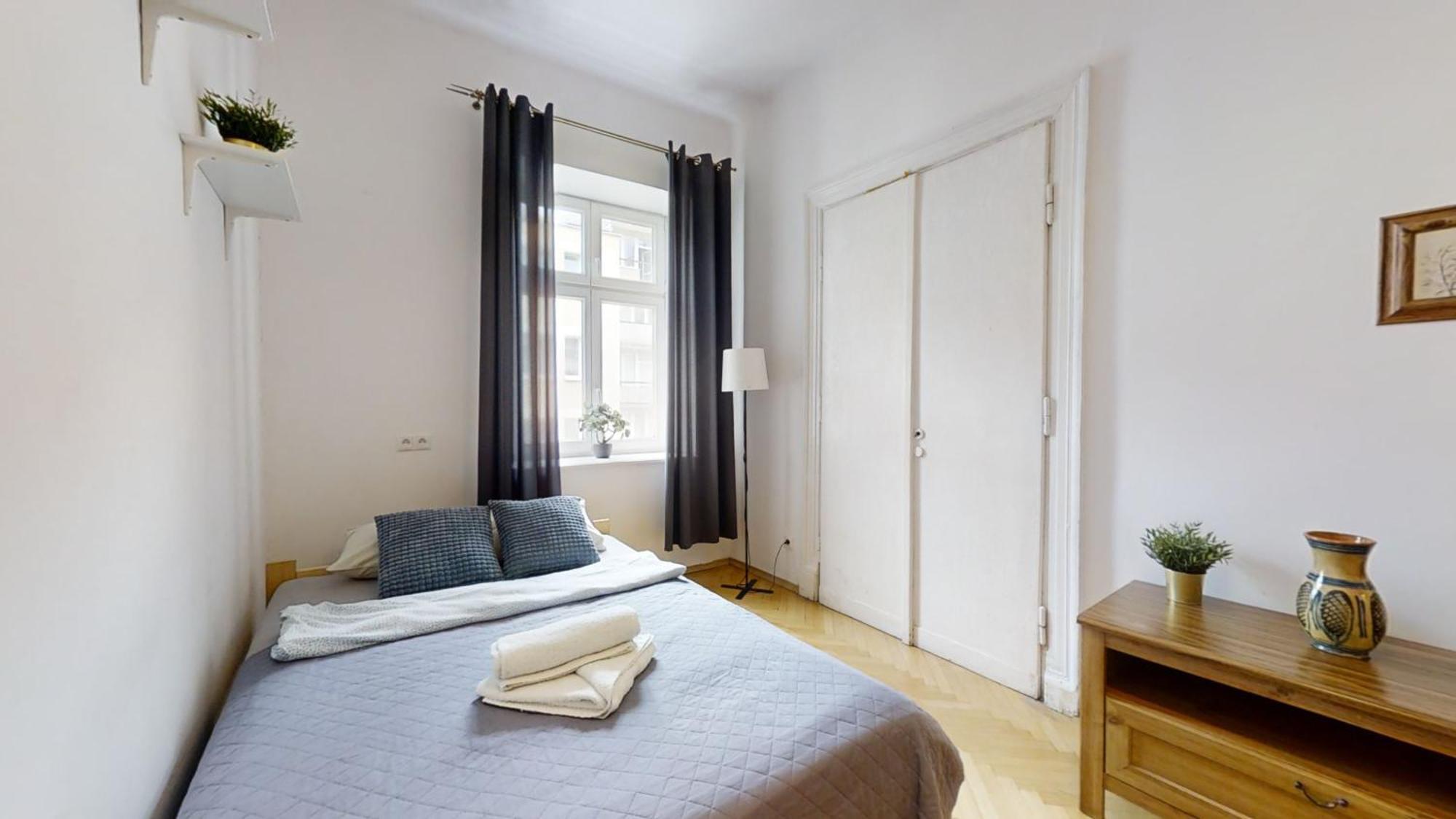 Flowers Flat In The Tenement * Warszawa